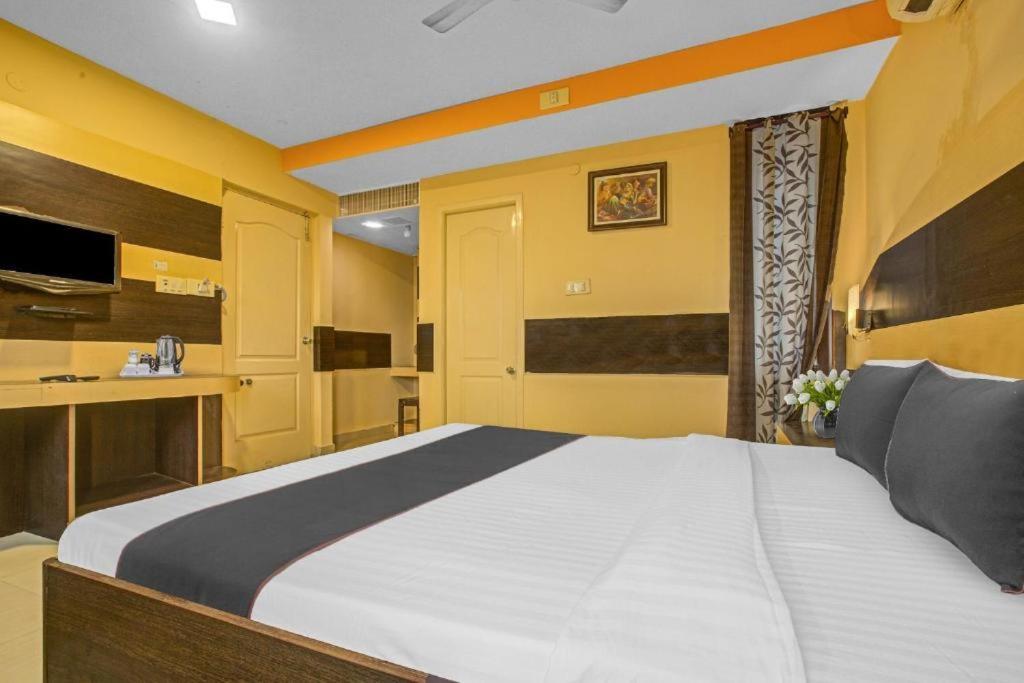Hotel Mgr Pondicherry Bagian luar foto
